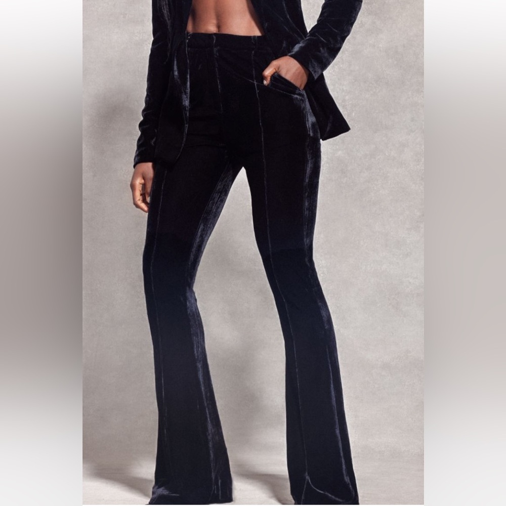 PrettyLittleThing x Naomi‎ Campbell Black Velvet Pintuck Flared Trousers Pants